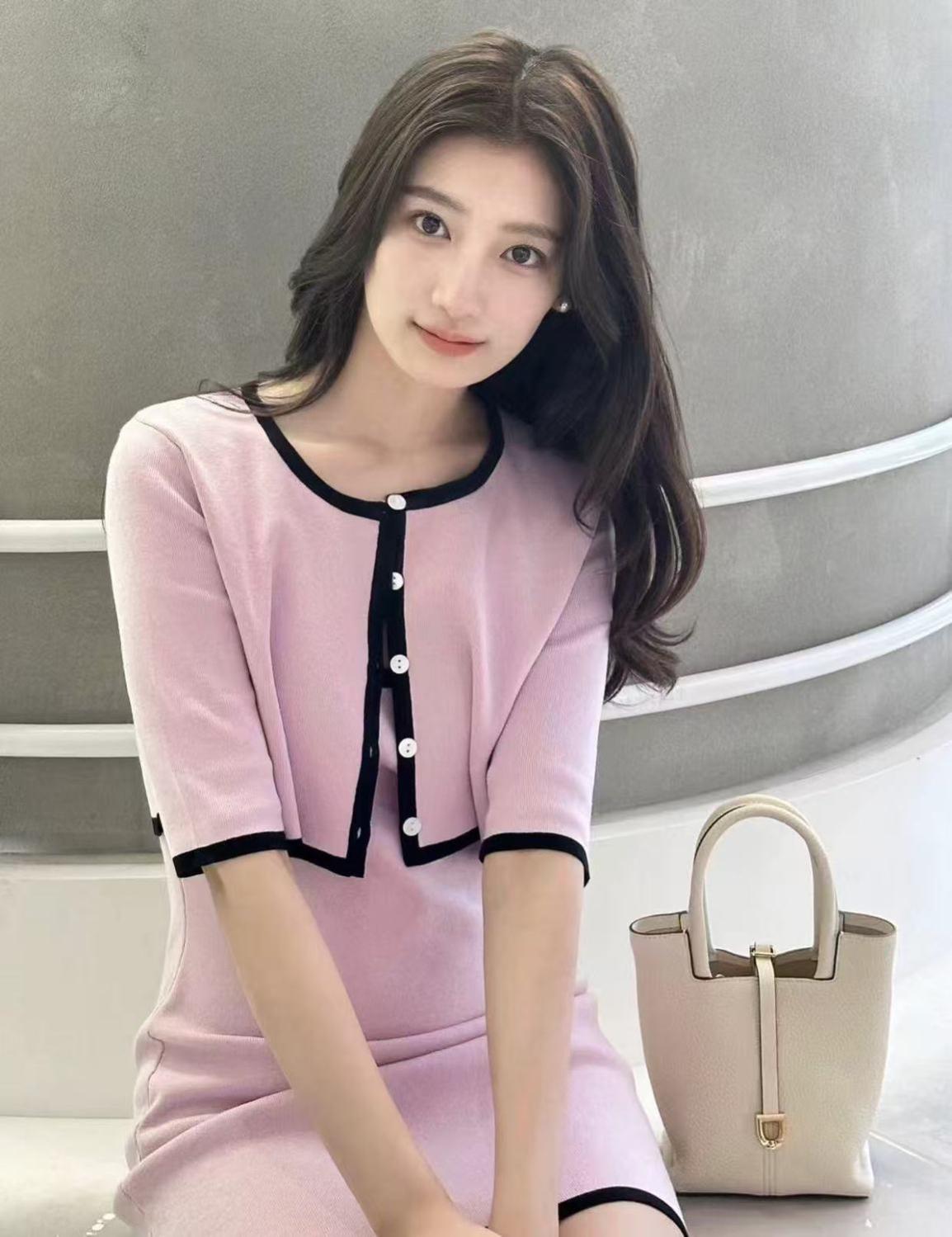 方圆脸穿搭妆容选择多